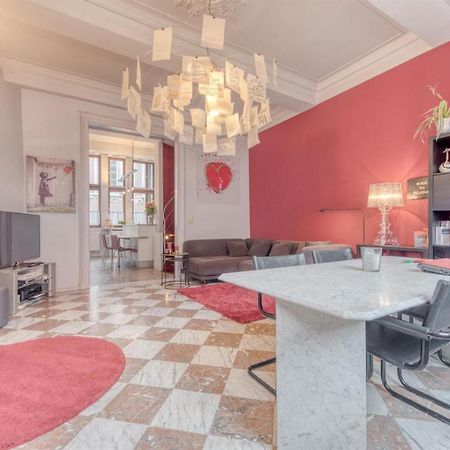 Duplex 2 Chambres Situe Au Centre Du Coeur Historique De Лиеж Екстериор снимка