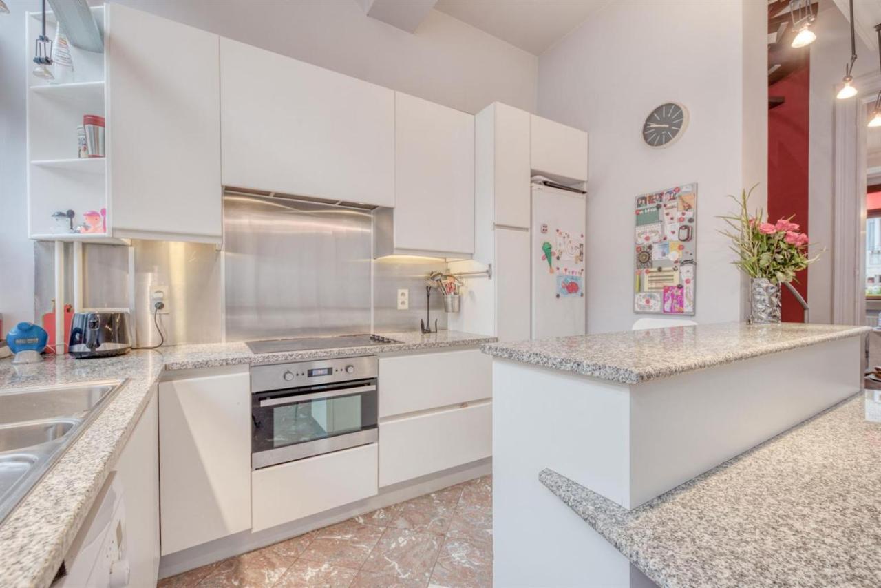Duplex 2 Chambres Situe Au Centre Du Coeur Historique De Лиеж Екстериор снимка