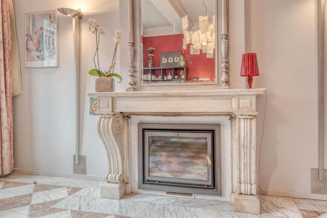 Duplex 2 Chambres Situe Au Centre Du Coeur Historique De Лиеж Екстериор снимка