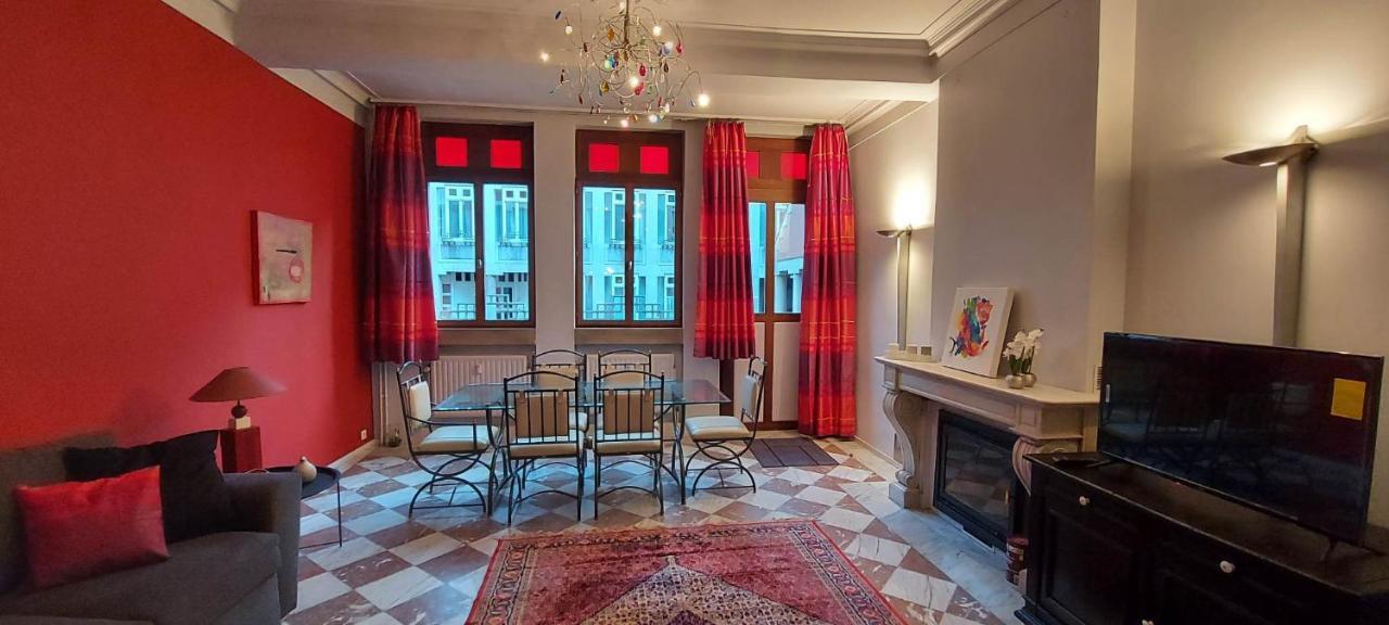 Duplex 2 Chambres Situe Au Centre Du Coeur Historique De Лиеж Екстериор снимка